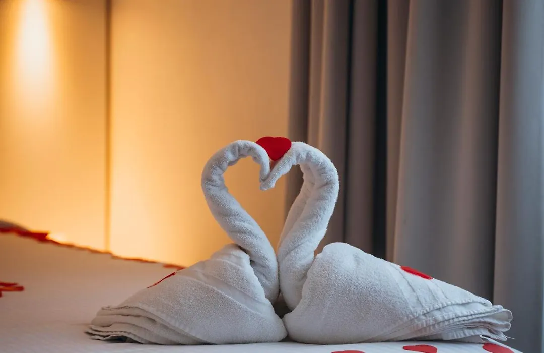 Hotel Ecu-1
